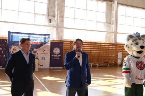 В День космонавтики в Алексеевское доставили копию Кубка Гагарина