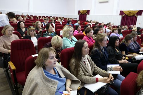 В Алексеевском прошло рабочее совещание с работниками культуры Закамской зоны по достижению показателей эффективности