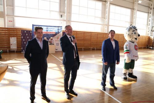 В День космонавтики в Алексеевское доставили копию Кубка Гагарина