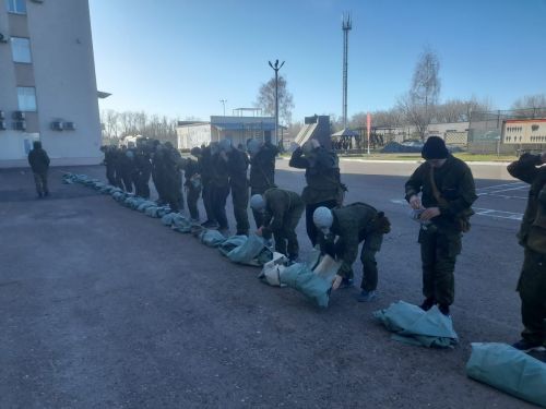 Алексеевские школьники на военных сборах научились стрелять и оказывать первую помощь