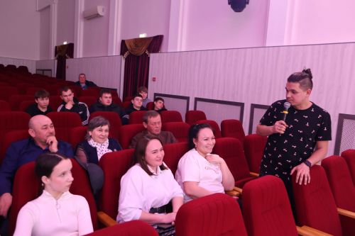 В день смеха в Алексеевском состоялся КВН на татарском языке