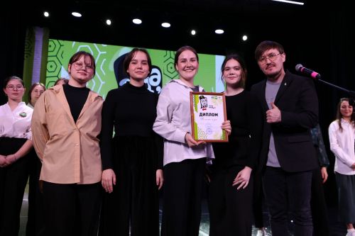 В день смеха в Алексеевском состоялся КВН на татарском языке