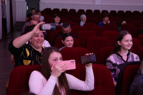 В день смеха в Алексеевском состоялся КВН на татарском языке