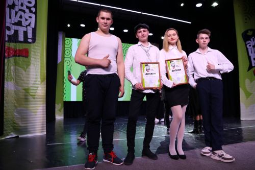 В день смеха в Алексеевском состоялся КВН на татарском языке