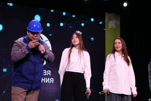 В день смеха в Алексеевском состоялся КВН на татарском языке