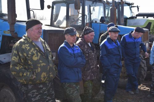 В хозяйствах Алексеевского района оценили готовность сельскохозяйственной техники