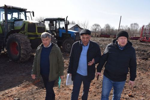 В хозяйствах Алексеевского района оценили готовность сельскохозяйственной техники