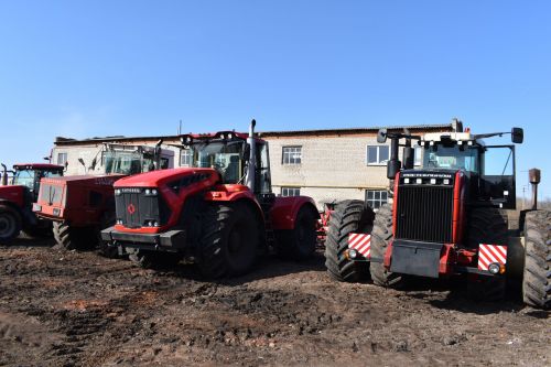 В хозяйствах Алексеевского района оценили готовность сельскохозяйственной техники