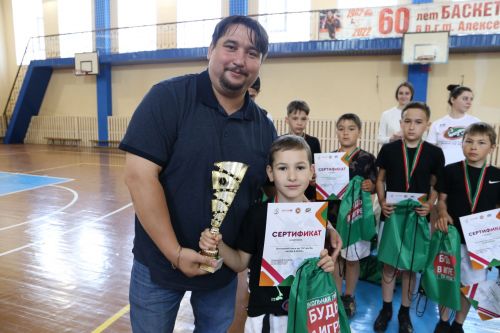 «Будь в игре»: в Алексеевском впервые прошли соревнования по тэг-регби