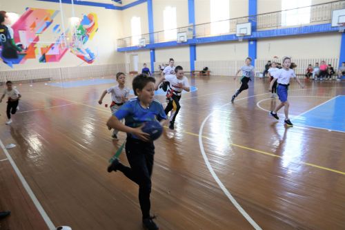 «Будь в игре»: в Алексеевском впервые прошли соревнования по тэг-регби