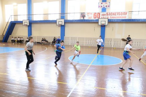 «Будь в игре»: в Алексеевском впервые прошли соревнования по тэг-регби