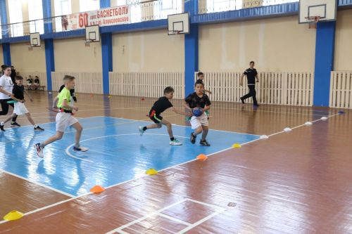 «Будь в игре»: в Алексеевском впервые прошли соревнования по тэг-регби