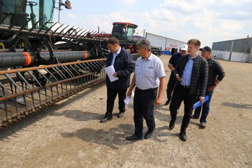 В Алексеевском районе проверили готовность кормозаготовительной техники