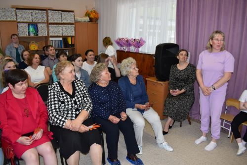 Фоторепортаж: в детском саду «Солнышко» выпускники блеснули знаниями и эрудицией