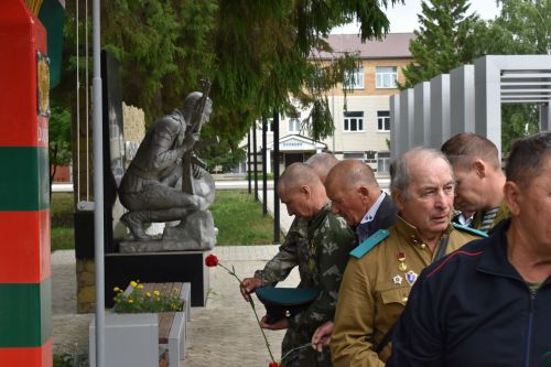 Алексеевцы празднуют День пограничника