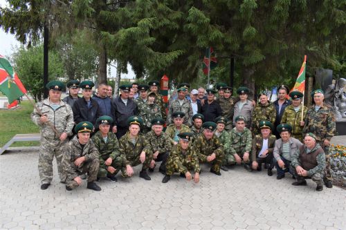 Алексеевцы празднуют День пограничника