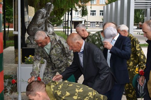 Алексеевцы празднуют День пограничника