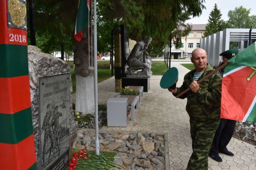 Алексеевцы празднуют День пограничника