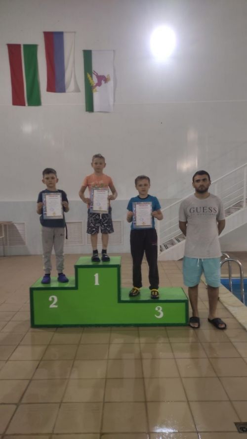 Алексеевские пловцы награждены грамотами