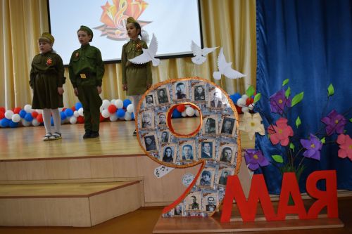 В Алексеевском прошел муниципальный конкурс военно-патриотической песни «Песня в солдатской шинели»