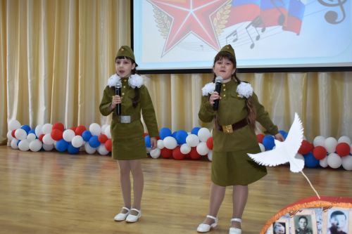 В Алексеевском прошел муниципальный конкурс военно-патриотической песни «Песня в солдатской шинели»