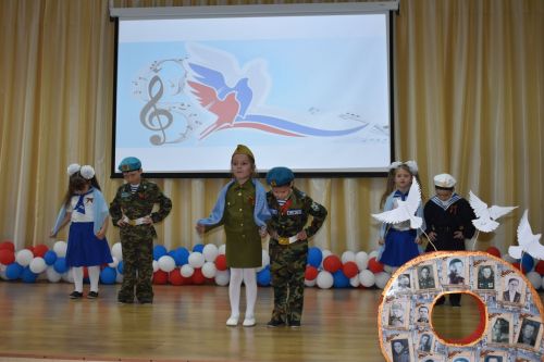 В Алексеевском прошел муниципальный конкурс военно-патриотической песни «Песня в солдатской шинели»