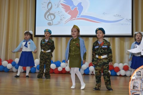 В Алексеевском прошел муниципальный конкурс военно-патриотической песни «Песня в солдатской шинели»