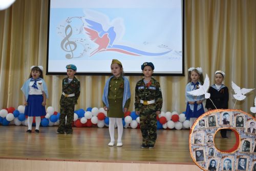 В Алексеевском прошел муниципальный конкурс военно-патриотической песни «Песня в солдатской шинели»