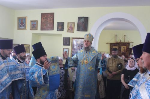 Епископ Чистопольский и Нижнекамский возглавил крестный ход на Святой ключ