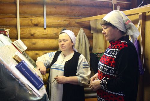 В Алексеевском верующие три дня шли к месту обретения иконы Божией Матери «Живоносный источник»