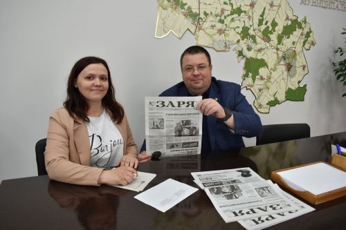 Глава района принял участие в благотворительной акции «Подари подписку»