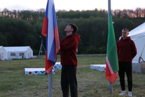 В Билярске состоялось открытие первой смены форума «Сэлэт»