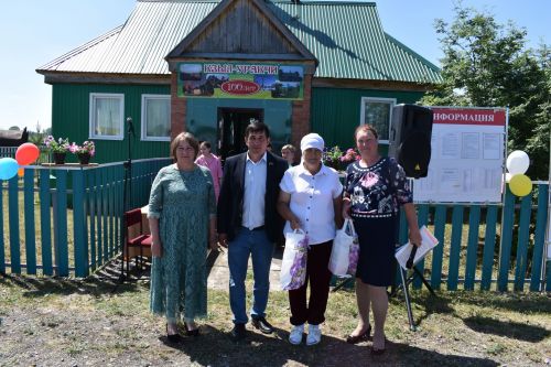 Жители Кзыл Уракчи отпраздновали столетие села