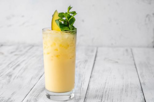 Роспотребнадзор предлагает несколько вкусных и полезных рецептов летних витаминных коктейлей