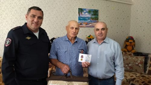 Ветераны МВД поздравили коллегу с юбилеем