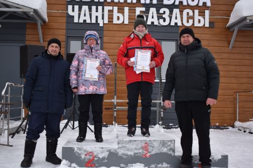 На лыжной базе прошли соревнования памяти Валерия Сергеева