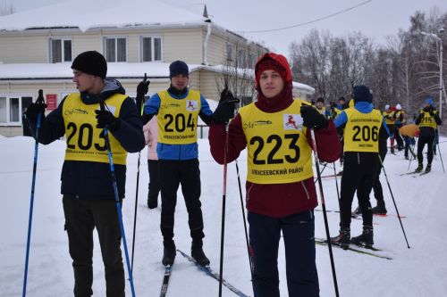 На лыжной базе прошли соревнования памяти Валерия Сергеева