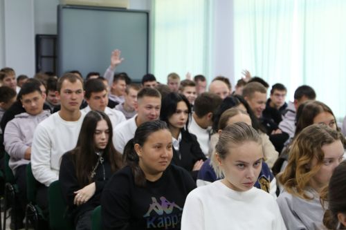 В Алексеевском прошёл конструктивный диалог с молодёжью