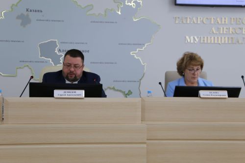 На 39-ом заседании Совета Алексеевского муниципального района выбрали нового руководителя Исполнительного комитета