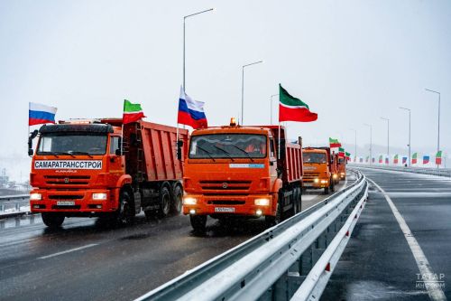 Раис Татарстана Рустам Минниханов открыл новую дорогу