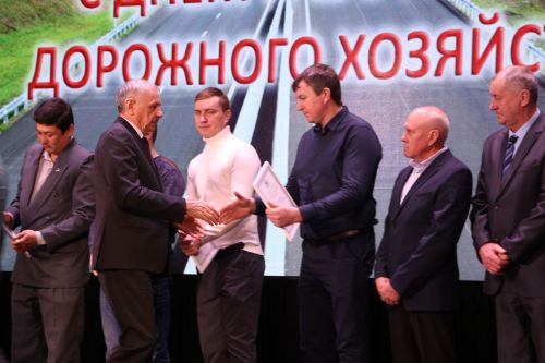 В Алексеевском отметили лучших работников предприятия «Алексеевскдорстрой»