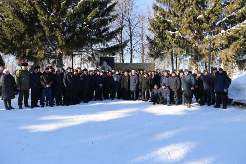 В парке Победы прошел памятный митинг, посвященный Дню памяти воинов, исполнявших служебный долг за пределами Отечества