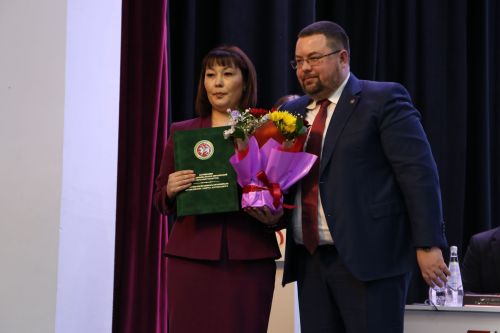 Алексеевцы удостоились почетных званий и наград