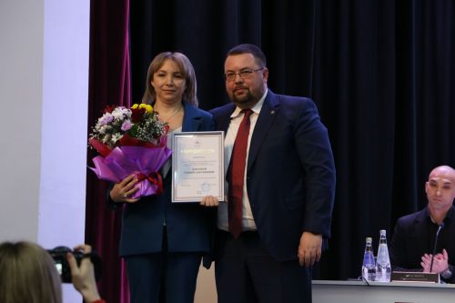 Алексеевцы удостоились почетных званий и наград
