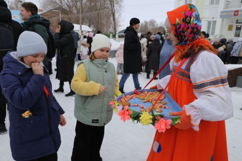 Алексеевцы проводили зиму широкой масленицей