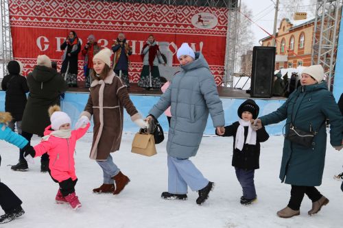 Алексеевцы проводили зиму широкой масленицей