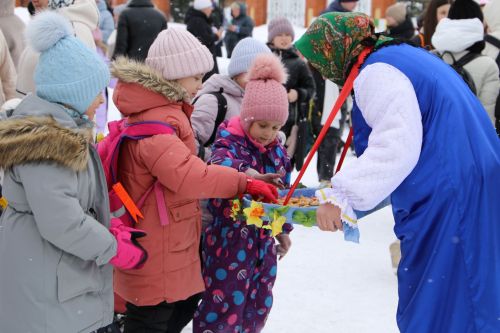 Алексеевцы проводили зиму широкой масленицей