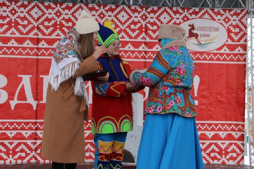 Алексеевцы проводили зиму широкой масленицей
