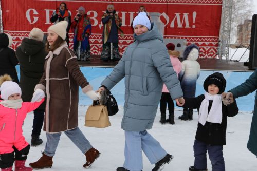 Алексеевцы проводили зиму широкой масленицей