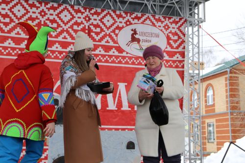 Алексеевцы проводили зиму широкой масленицей